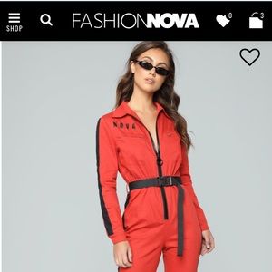 BRAND NEW FASHION NOVA JUMPSUIT